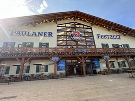 Das Paulaner Festzelt auf dem Oktoberfest 2026 in München
